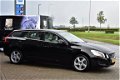 Volvo V60 - 1.6 T3 150PK Momentum, Climate Control, Navigatie, Isofix - 1 - Thumbnail