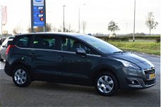 Peugeot 5008 - 1.6 HDI Vol Automaat 7 Persoons, Navigatie, Climate Control