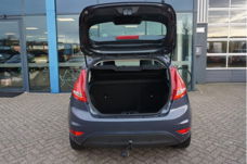 Ford Fiesta - 1.4 Titanium 5-drs Automaat Climate Voorruitverwarming Cruise Control Licht en Regense