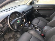 Skoda Superb - 1.9 TDI Kompas 1.9 TDI bouwjaar 2004 AIRCO