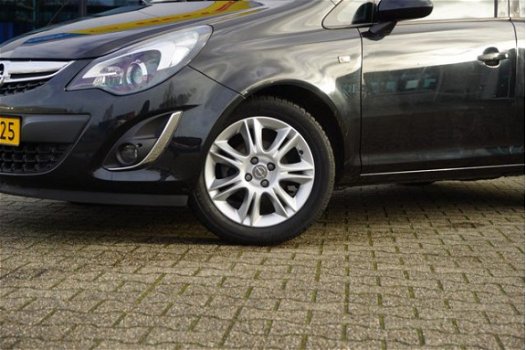 Opel Corsa - 1.4-16V Business+ GROOT NAV PDC CRUISE BLUETOOTH - 1