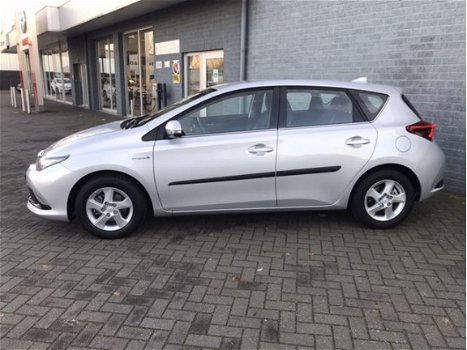 Toyota Auris - 1.8 Hybride Aspiration /navigatie/ - 1