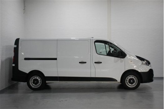 Renault Trafic - 1.6 dCi 120 pk L2H1 Airco, Achterdeuren met ramen, Navi portable, PDC met Camera - 1