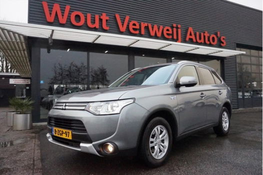 Mitsubishi Outlander - 2.0 PHEV 4WD CVT 5P Excl btw Business Edition X-Line - 1