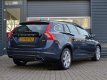 Volvo V60 - 2.0 D4 Momentum | Business Pack Connect | 17 inch | 1e eigenaar | Dealeronderhouden | - 1 - Thumbnail