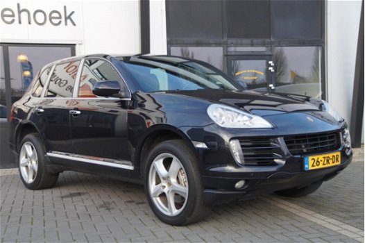 Porsche Cayenne - 4.8 S Navigatie | Cruisecontrol | Climatronic | stoelverwarming | dealer onderhoud - 1