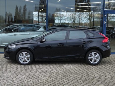 Volvo V40 - 2.0 D4 190 PK Business | NAVI | CRUISE | CLIMATE | BLUETOOTH - 1