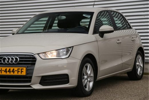 Audi A1 Sportback - 1.0 TFSI 82pk Navigatie PDC 15'' LMV 134 - 1