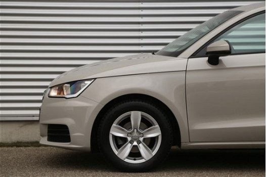 Audi A1 Sportback - 1.0 TFSI 82pk Navigatie PDC 15'' LMV 134 - 1