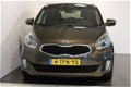 Kia Carens - 1.6 | BusinessPack 7 Personen | Navigatie | Airco | Parkeer camera - 1 - Thumbnail