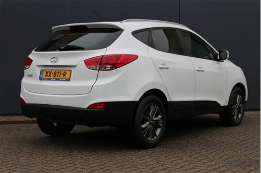 Hyundai ix35 - 1.6i GDI i-Vision |Nieuwjaarsactie | Parkeersensoren | Stoelverwarming | Bluetooth | - 1