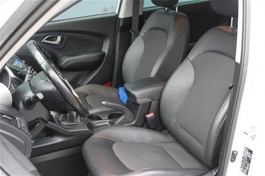 Hyundai ix35 - 1.6i GDI i-Vision |Nieuwjaarsactie | Parkeersensoren | Stoelverwarming | Bluetooth | - 1