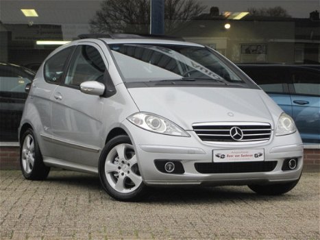 Mercedes-Benz A-klasse - 200 Avantgarde 136PK Panorama/Airco/Leder/MTF-stuur Dealer OH/Zeer netjes - 1