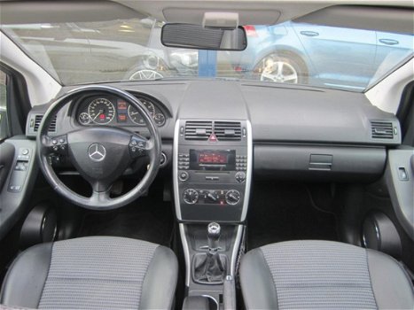 Mercedes-Benz A-klasse - 200 Avantgarde 136PK Panorama/Airco/Leder/MTF-stuur Dealer OH/Zeer netjes - 1