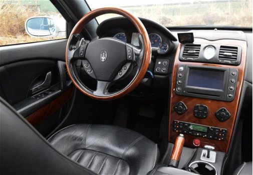 Maserati Quattroporte - 4.2 Duo Select / zwart leer / glazen schuifdak / elektrisch verstelbare stoe - 1