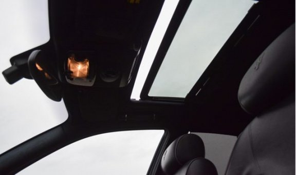 Maserati Quattroporte - 4.2 Duo Select / zwart leer / glazen schuifdak / elektrisch verstelbare stoe - 1