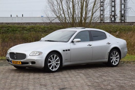 Maserati Quattroporte - 4.2 Duo Select / zwart leer / glazen schuifdak / elektrisch verstelbare stoe - 1