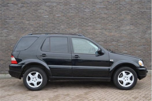 Mercedes-Benz M-klasse - ML 430 AMG uitvoering breedset leuke auto Youngtimer - 1