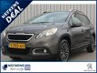 Peugeot 2008 - 1.2 82 pk Active | Navigatie | Panorama dak | Parkeersensoren | - 1 - Thumbnail