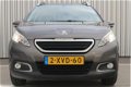 Peugeot 2008 - 1.2 82 pk Active | Navigatie | Panorama dak | Parkeersensoren | - 1 - Thumbnail