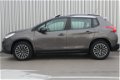 Peugeot 2008 - 1.2 82 pk Active | Navigatie | Panorama dak | Parkeersensoren | - 1 - Thumbnail