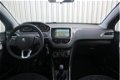 Peugeot 2008 - 1.2 82 pk Active | Navigatie | Panorama dak | Parkeersensoren | - 1 - Thumbnail