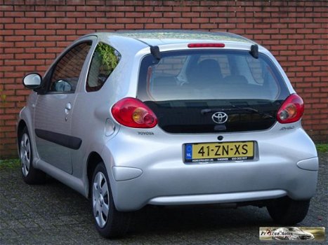 Toyota Aygo - 1.0 12v VVT-i + Airco/Elek Pakket/APK - 1