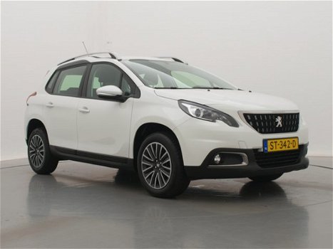 Peugeot 2008 - 1.2 110pk EAT6 Automaat Active | Navigatie | Parkeersensoren | Airco | Lage kilometer - 1