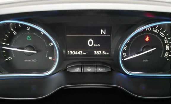 Peugeot 2008 - 1.6 e-HDi Allure, Automaat, Navigatie - 1