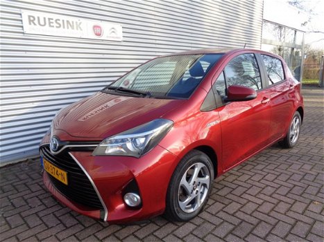 Toyota Yaris - 1.5 HYBRID NAVI/LM/AIRCO 29.000 KM RUESINK OUTLETPRIJS - 1