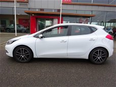 Kia Cee'd - 1.6 GDI Plus Pack *NAVIGATIESYSTEEM / CLIMATE CONTROL