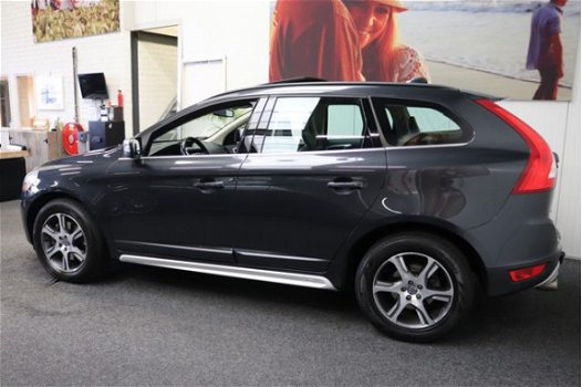 Volvo XC60 - 2.4 D5 AWD R-Design LEDER CRUISE CONTROL PANORAMA SCHUIF/KANTEL DAK AFN. TREKHAAK ZEER - 1