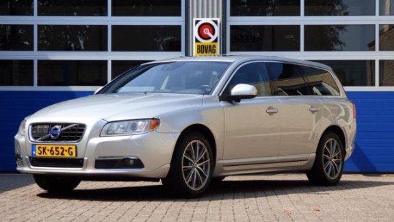 Volvo V70 - 2.4 D5 AWD Summum vol opties - 1