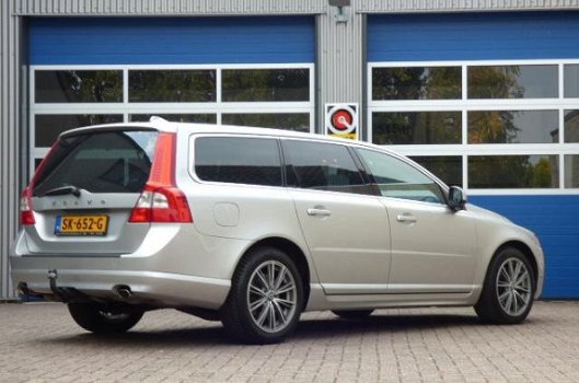 Volvo V70 - 2.4 D5 AWD Summum vol opties - 1