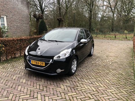 Peugeot 208 - 1.2 Vti Oxygo Peugeot 208 1.2 VTI Oxygo - 1