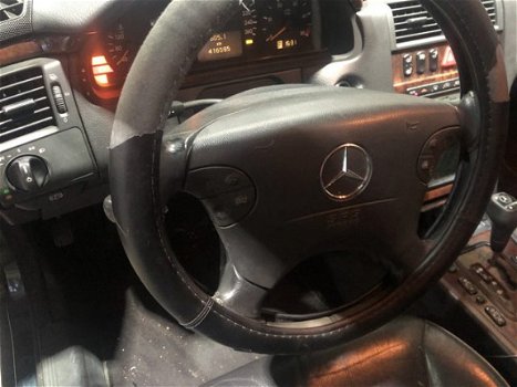 Mercedes-Benz 200-500 (W124) Combi - 250 TD - 1