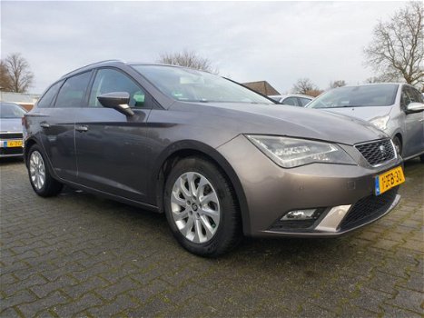 Seat Leon ST - 1.6 TDI Ecomotive Lease Sport *LED+1/2LEDER+NAVI+PDC+ECC+CRUISE - 1