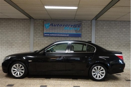 BMW 5-serie - 525i Business Line Navi, 2xPDC, Cruise, Leder, Airco - 1