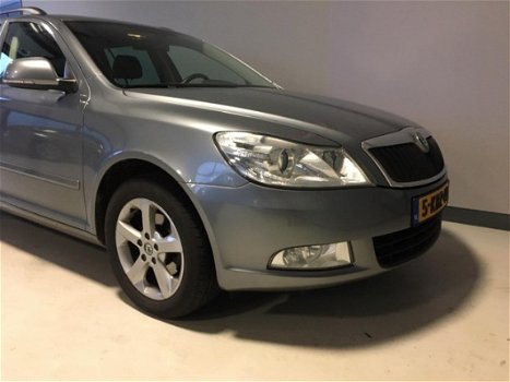 Skoda Octavia Combi - 1.6 TDI Greentech Arctic Navigatie, Airco, Cruise control, Pdc - 1