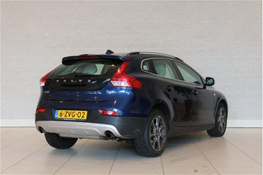 Volvo V40 Cross Country - 1.6 T4 Ocean Race * Zeer complete & unieke Cross Country / Navi / leder / - 1