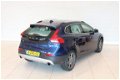 Volvo V40 Cross Country - 1.6 T4 Ocean Race * Zeer complete & unieke Cross Country / Navi / leder / - 1 - Thumbnail