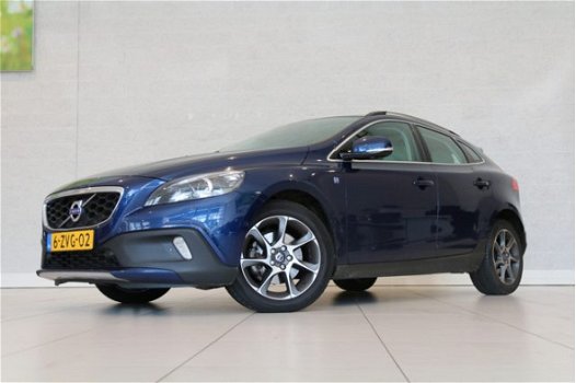 Volvo V40 Cross Country - 1.6 T4 Ocean Race * Zeer complete & unieke Cross Country / Navi / leder / - 1