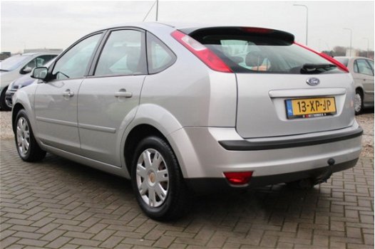 Ford Focus - 1.6-16V | 5 DEURS | AIRCO | TREKHAAK | 2007 - 1