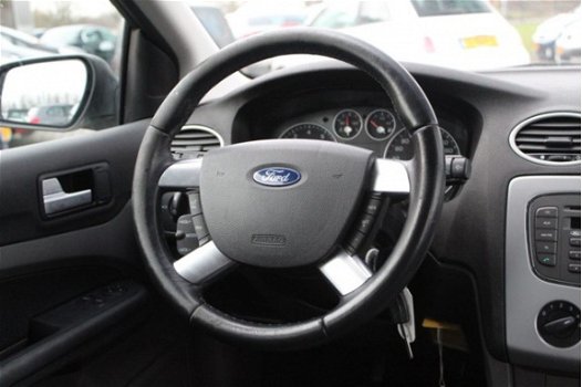 Ford Focus - 1.6-16V | 5 DEURS | AIRCO | TREKHAAK | 2007 - 1