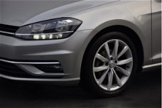 Volkswagen Golf - 1.0 TSI 110 pk Comfortline Business | Navigatie | Achteruitrijcamera | 17" LM velg