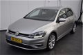 Volkswagen Golf - 1.0 TSI 110 pk Comfortline Business | Navigatie | Achteruitrijcamera | 17