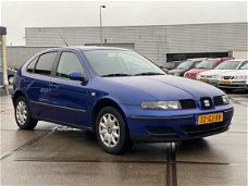 Seat Leon - 1.6-16V Stella/Airco/Stuurbkr/Nieuwe APK