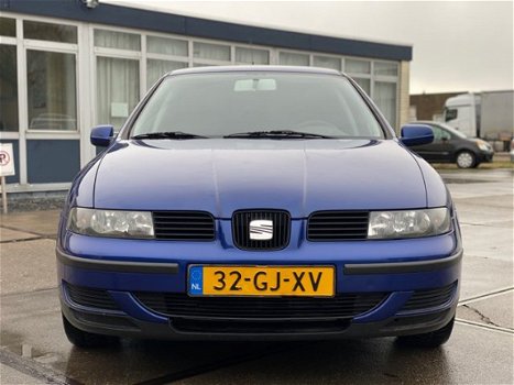 Seat Leon - 1.6-16V Stella/Airco/Stuurbkr/Nieuwe APK - 1