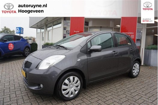 Toyota Yaris - 1.3 VVTi Sol MMT - 1