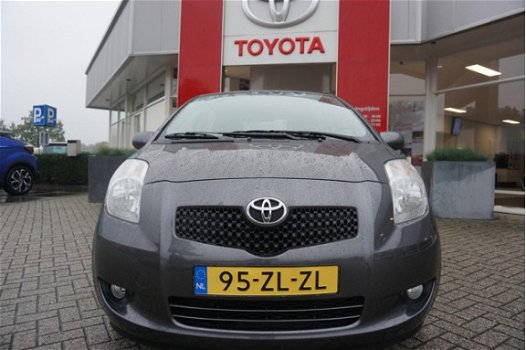 Toyota Yaris - 1.3 VVTi Sol MMT - 1